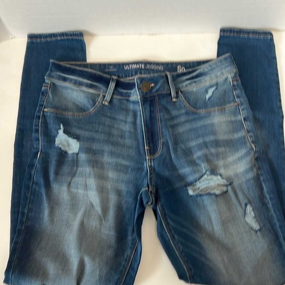 SO Junior Ultimate Jeggings Jeans. Size 13. Blue Denim.
